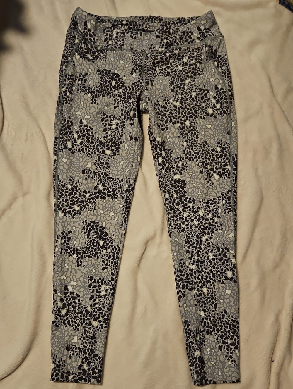 The North Face Gray and Black Patterned Leggings